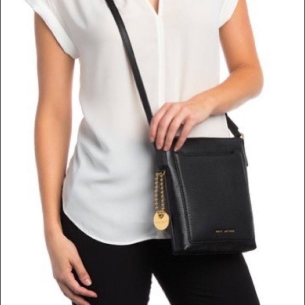 Marx Jacobs Tourist NS Leather Crossbody Bag